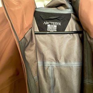 Light performance jacket